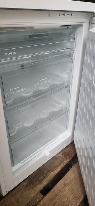 Zamrazarka Siemens 4 szuflady bdb stan transport gwarancja