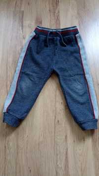 Spodnie dresowe Primark rozmiar 2/3 lata