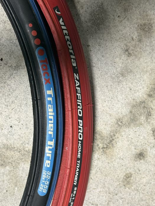 Rolo de treino interactivo Elite Tuo compativel com Zwift