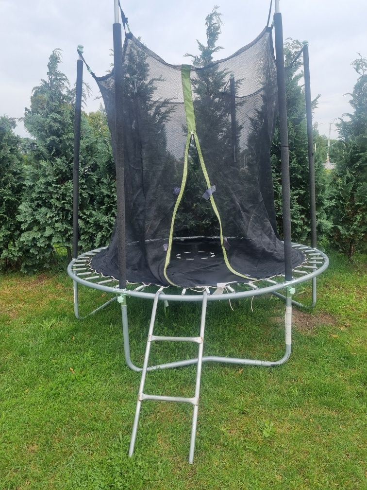 Trampolina dla dzieci