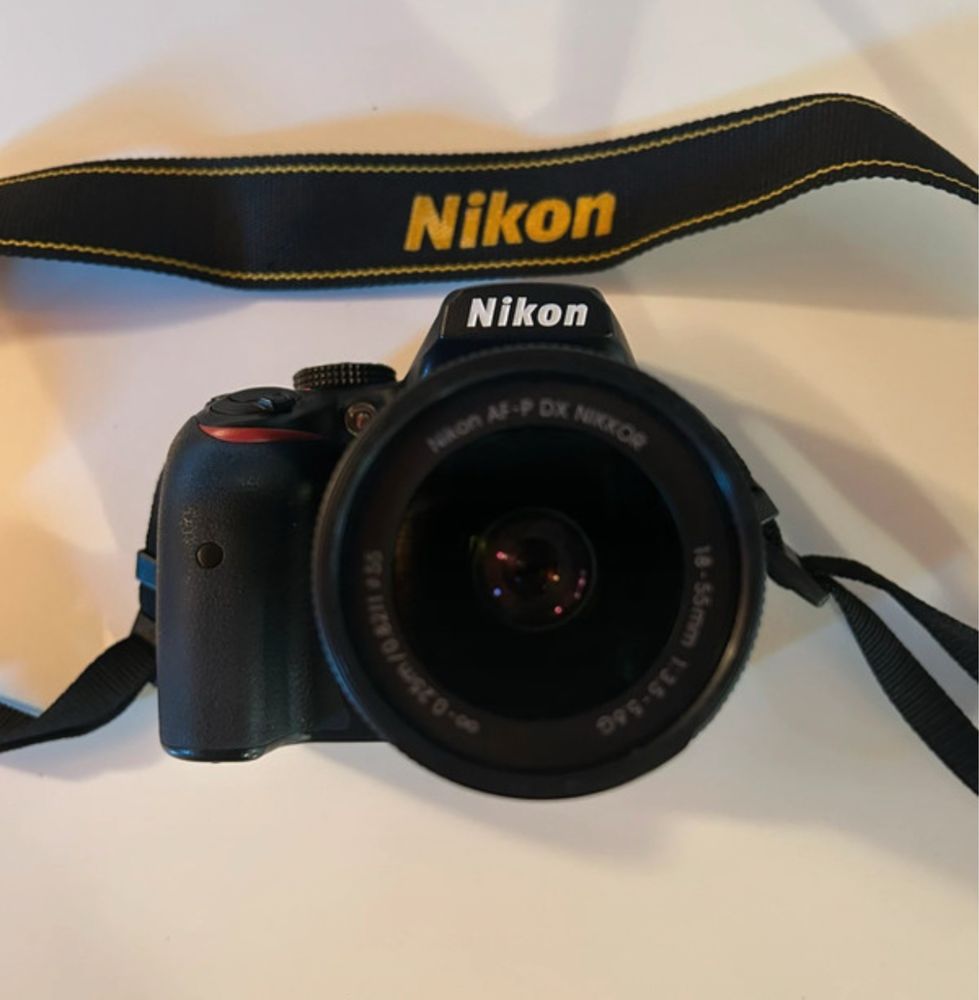 Nikon D3400 - Camara Reflex