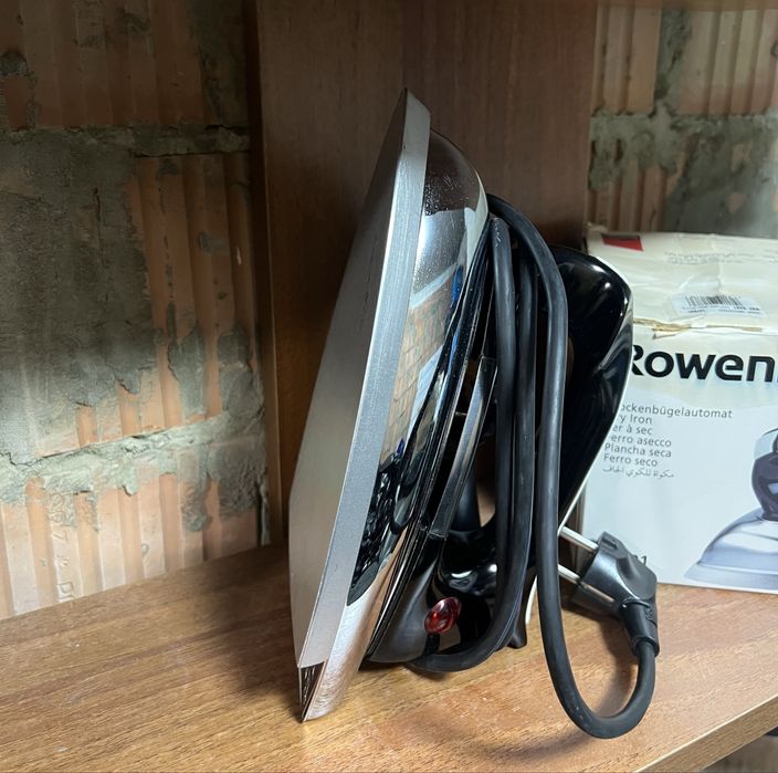 Вінтажна суха праска Rowenta e 5291