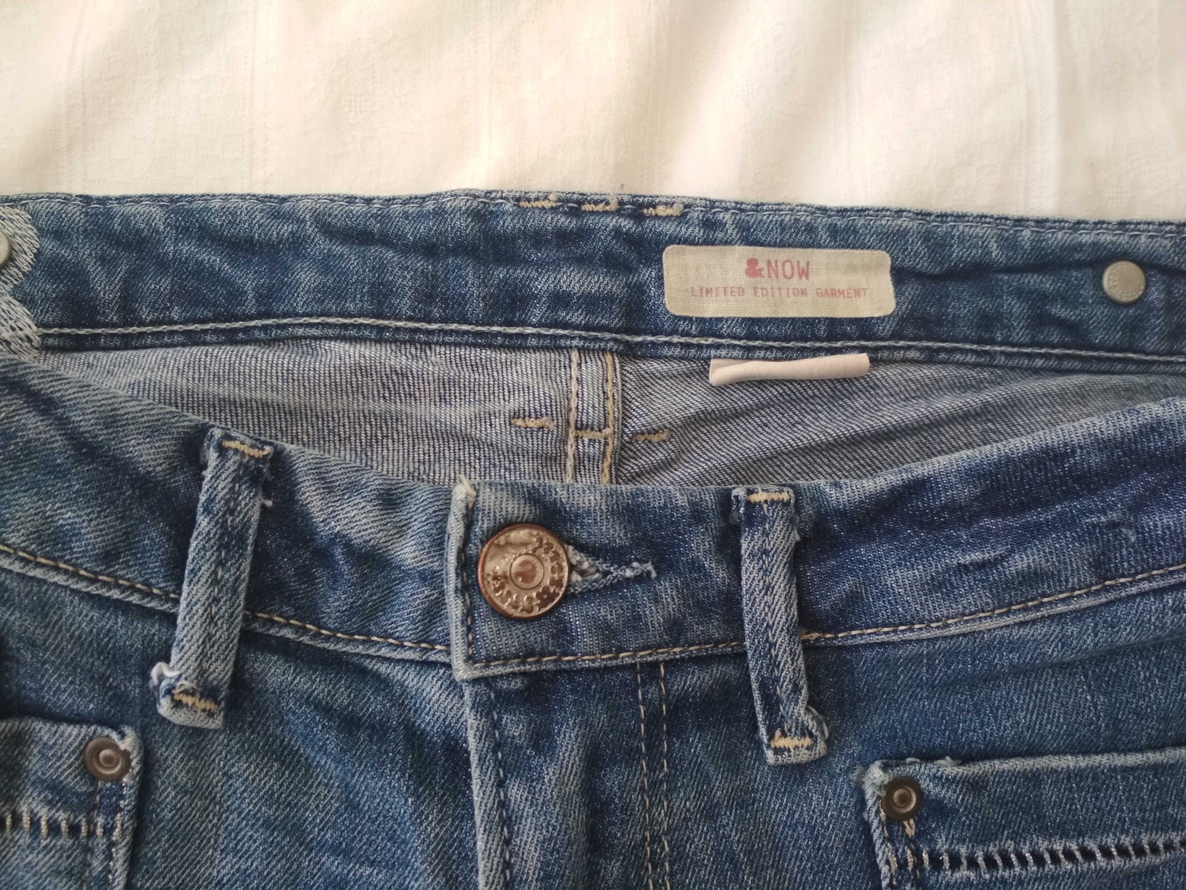 Krótkie spodenki jeansowe 165