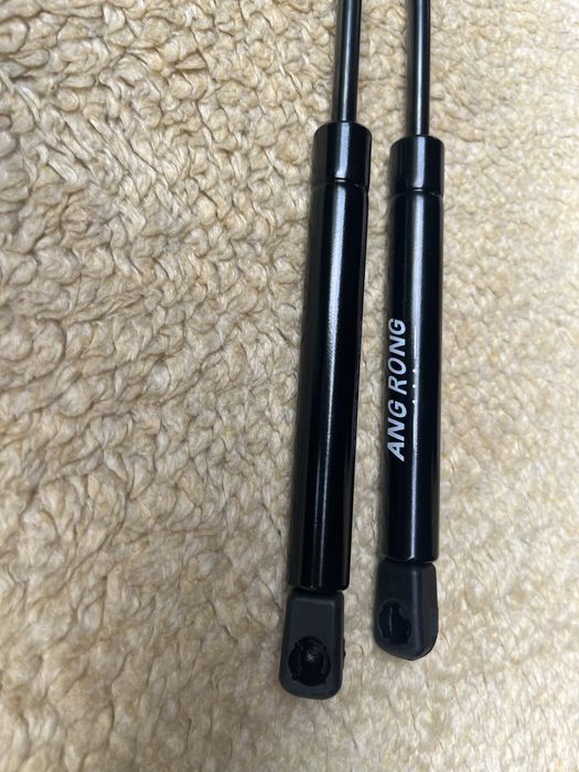 опора амортизатор капота Ford Mondeo вантажівок