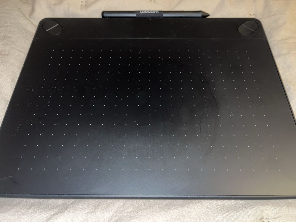 Tablet graficzny WACOM Intuos ART rysik etui
