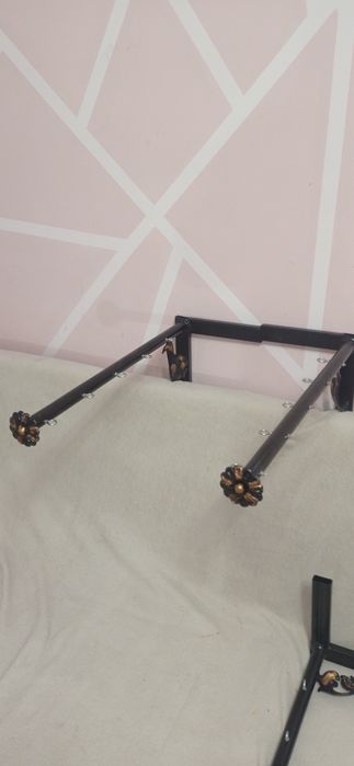 Продам кріплення на вулицю для одягу