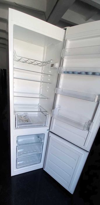 Холодильник 2-х камерний до 400л, 200см