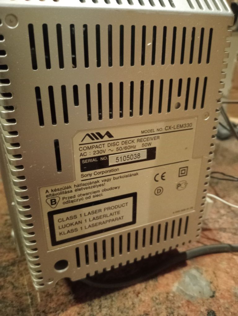 Wieża aiwa 50w aux