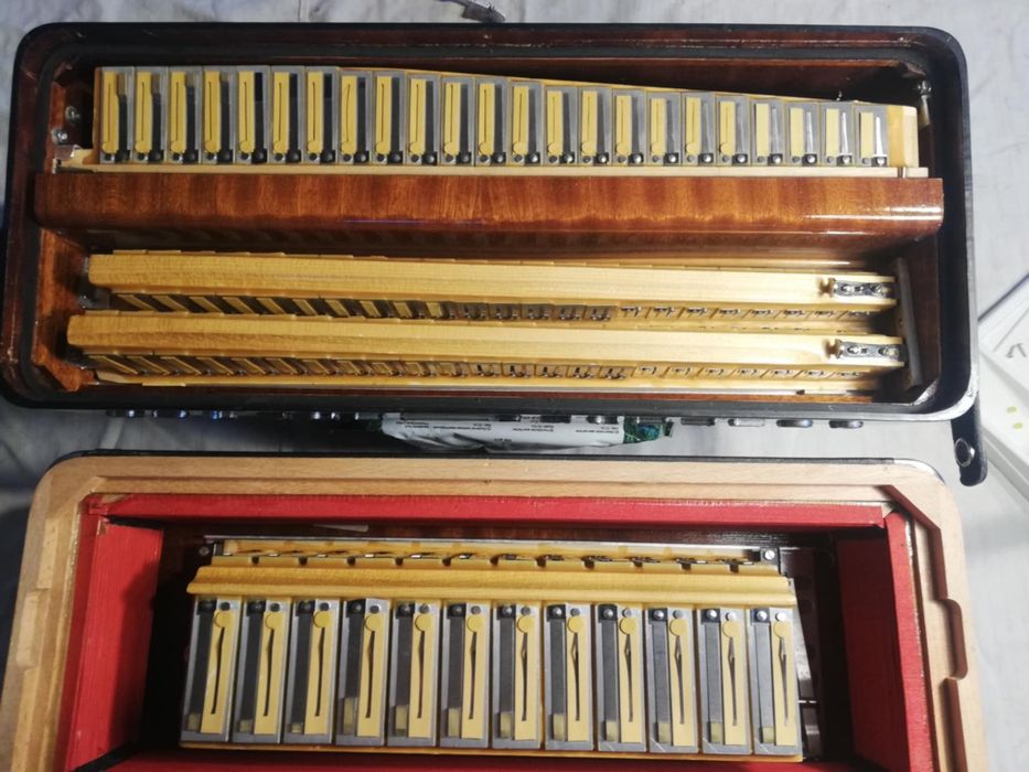 Akordeon Bugari Armando Kanałowy