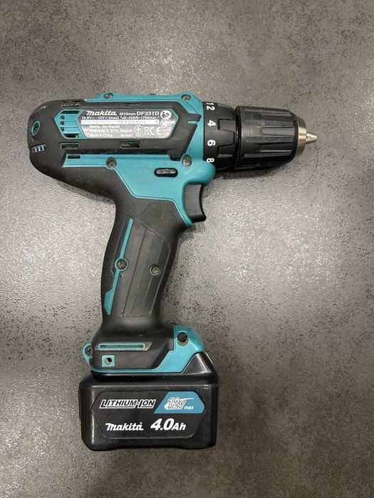 makita df331d без зарядгоно
