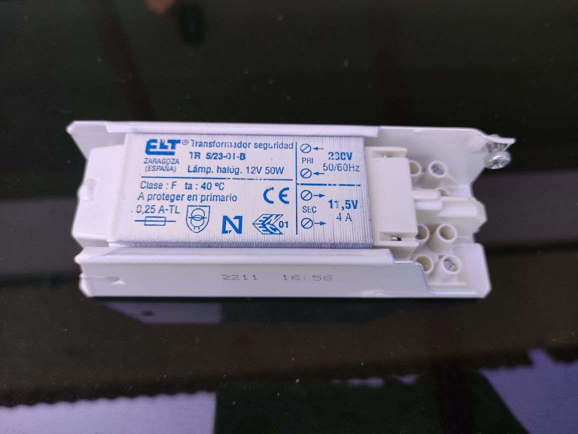 Transformador de 220V para 12V