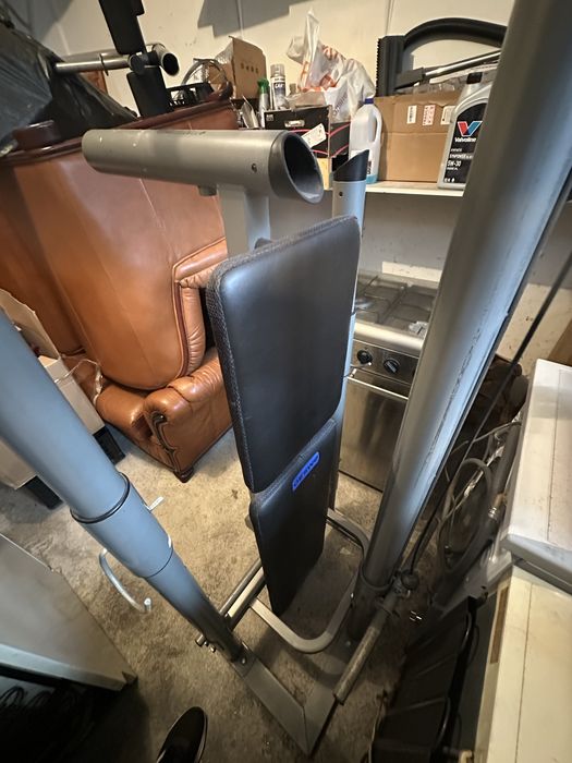 Domyos Bm530 - Máquina de musculacão completa como nova.