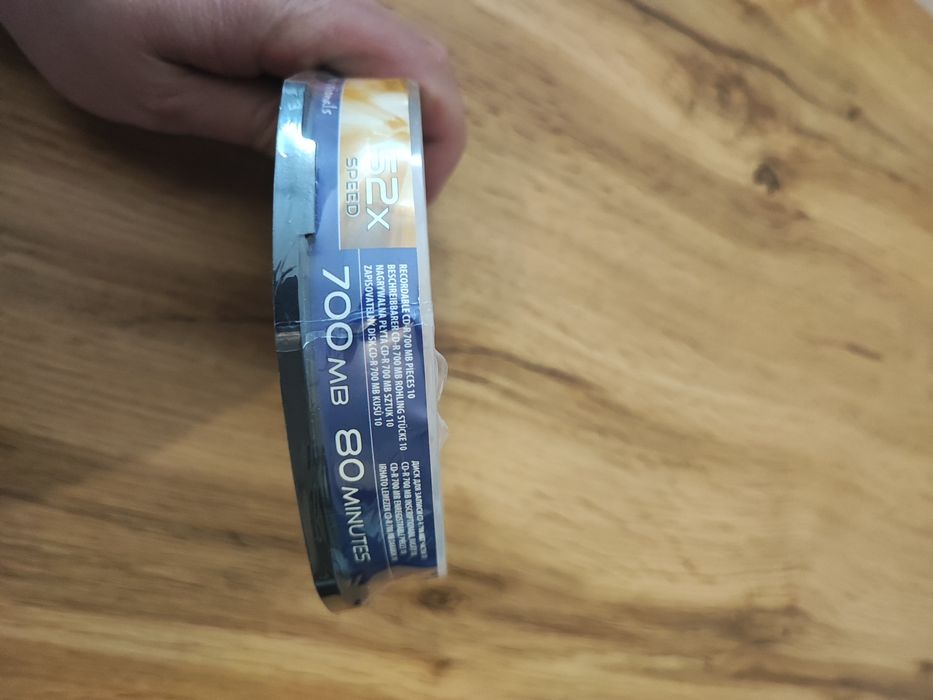 12 czystych płyt CD-R