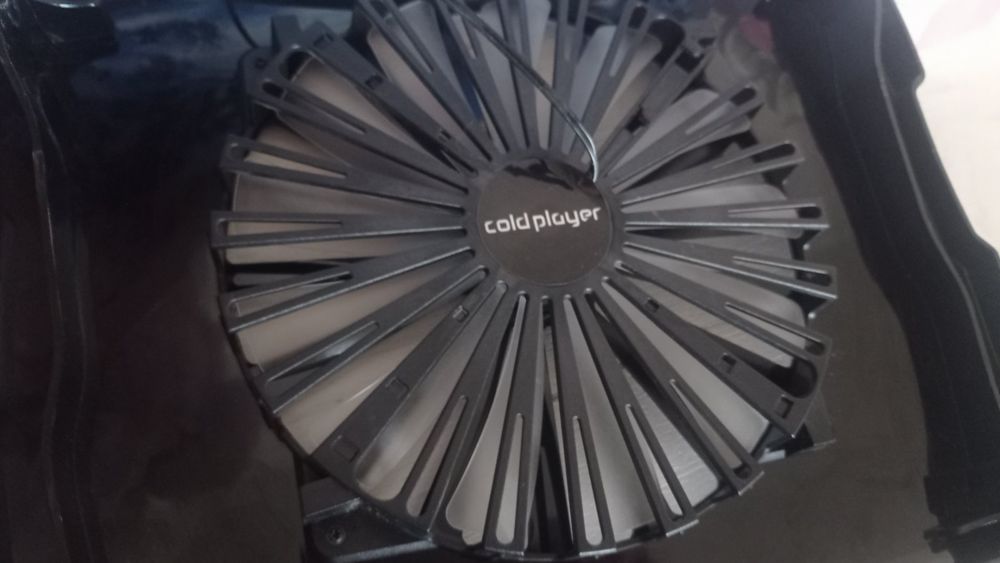 Підставка вентилятор для ноутбука