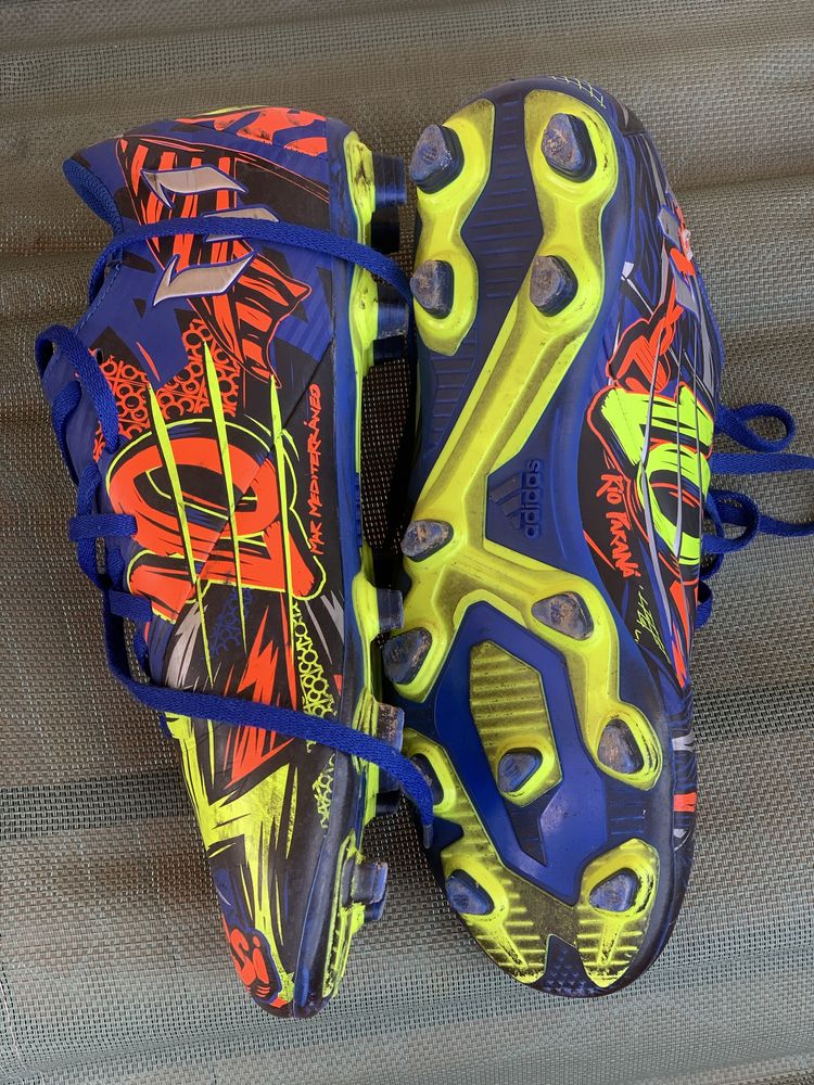 Tenis futebol ………………….