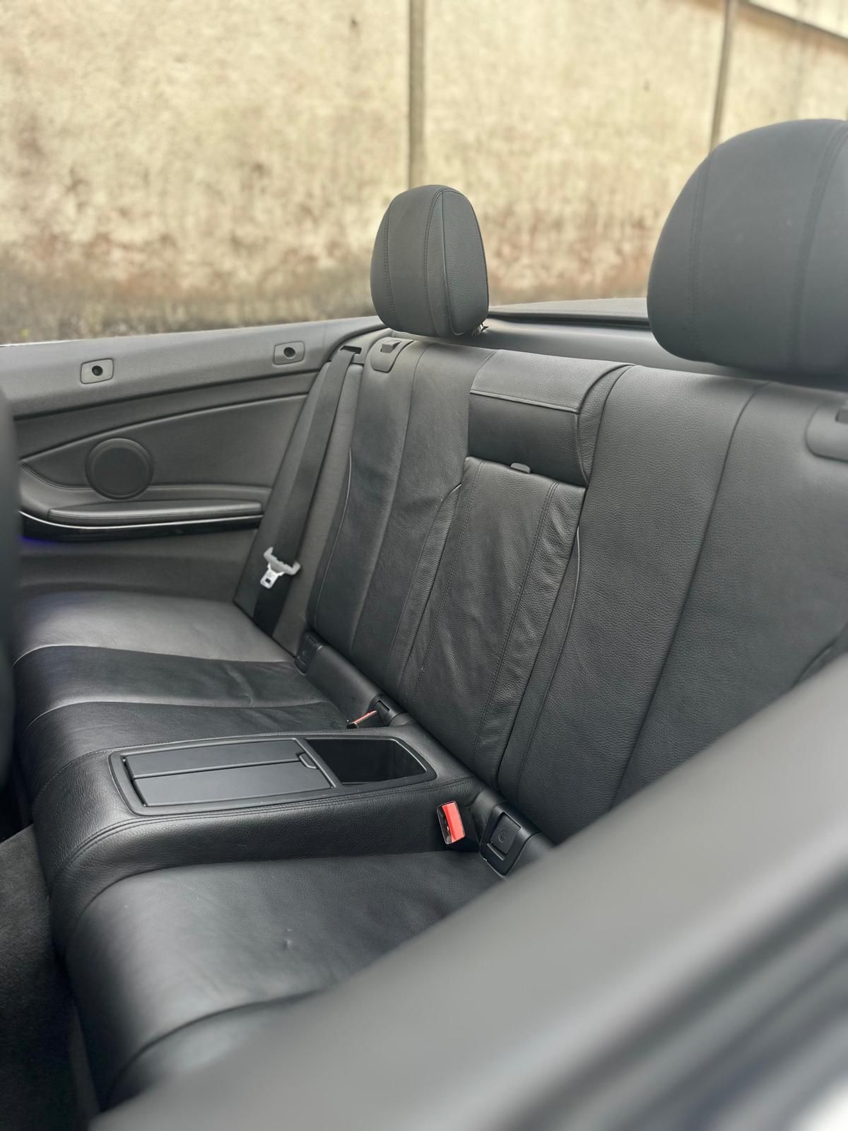 BMW F33 420d Cabrio Pack M [Full extras]