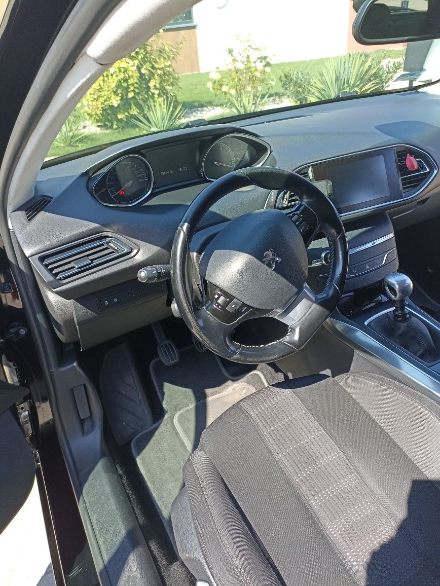 Peugeot 308 1.2 PureTech Allure