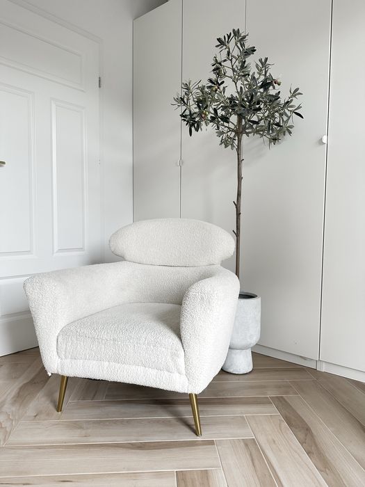 Fotel boucle teddy ecru baranek obły