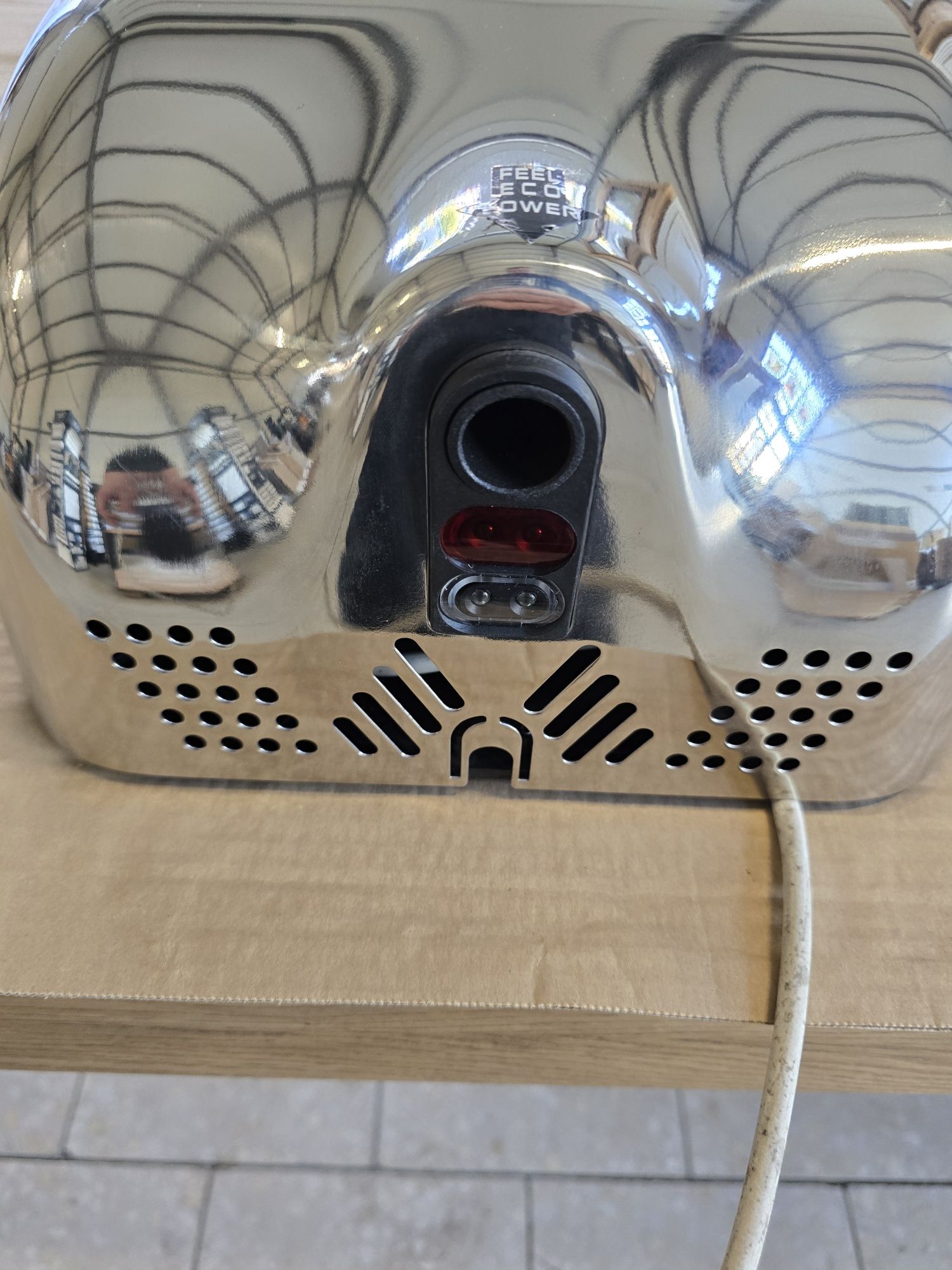 Suszarka do rąk merida  1800W