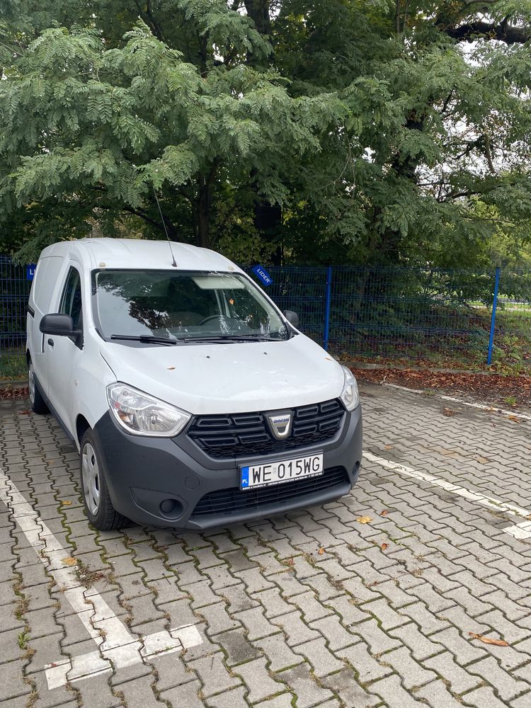 Wynajem busów dostawczych