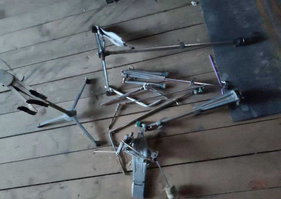 Perkusja, Amati Amati + statywy