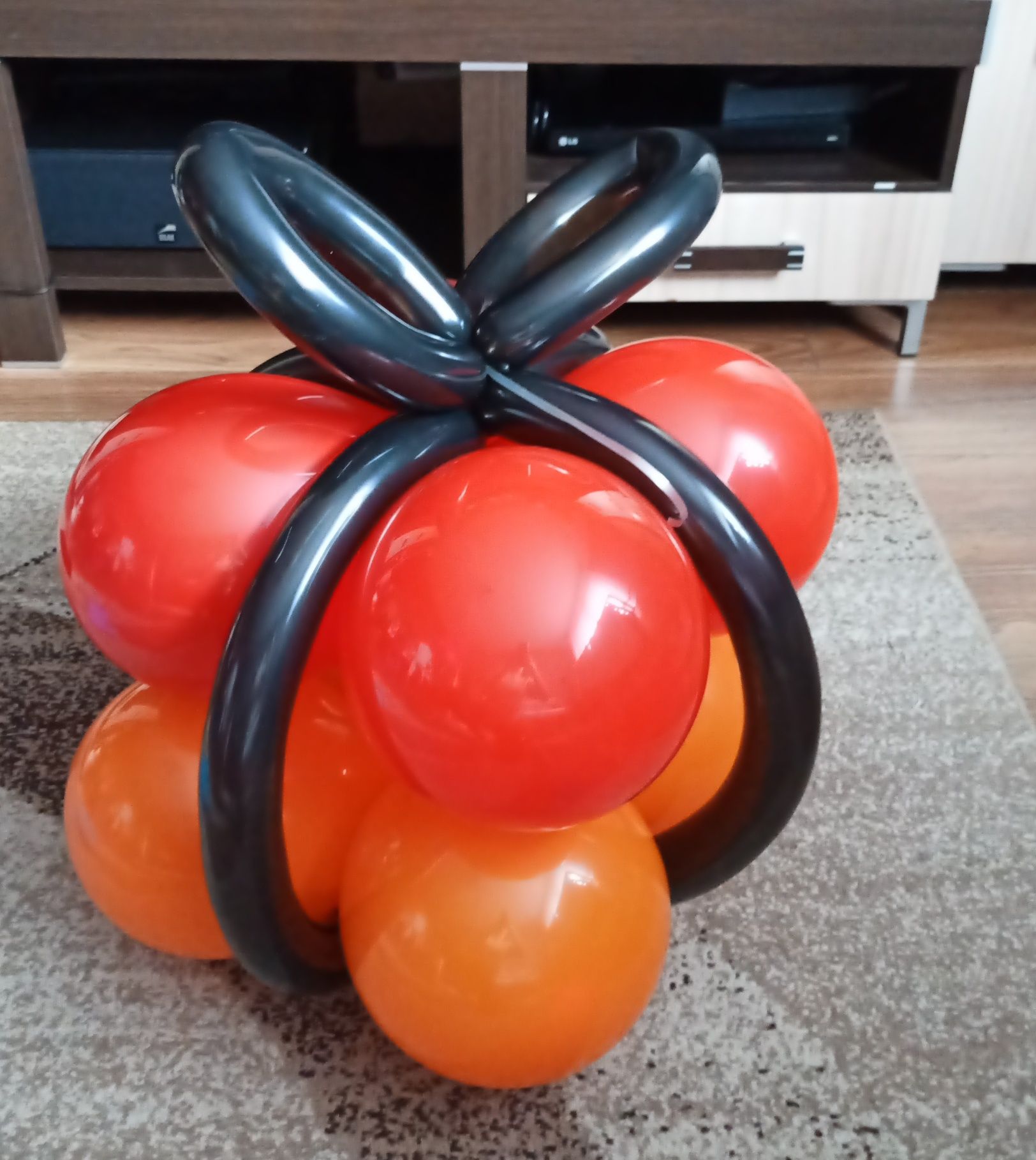 Nadmuchiwanie balonów helem - hel do balonow