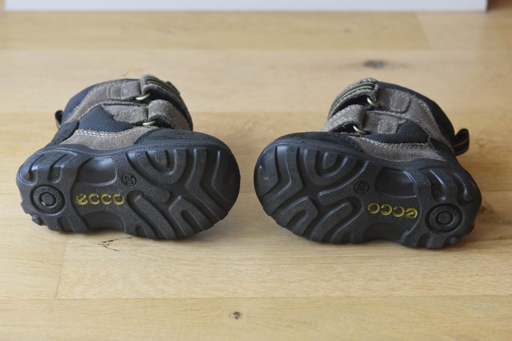 Dziecięce buty ECCO zimowe w idealnym stanie (rozmiar 20)