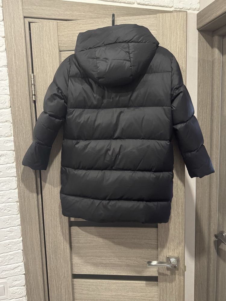 ZARA пуховик на девочку 128см,7-8 лет