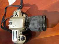 Máquina fotográfica Nikon