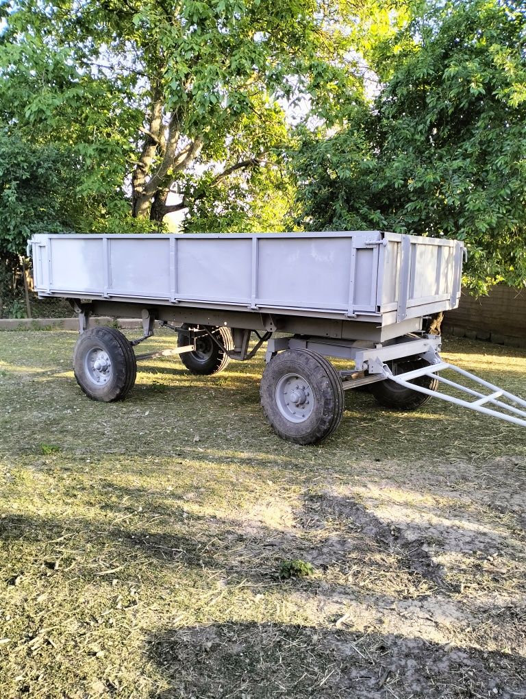 Продам причіп 2ПТС4.