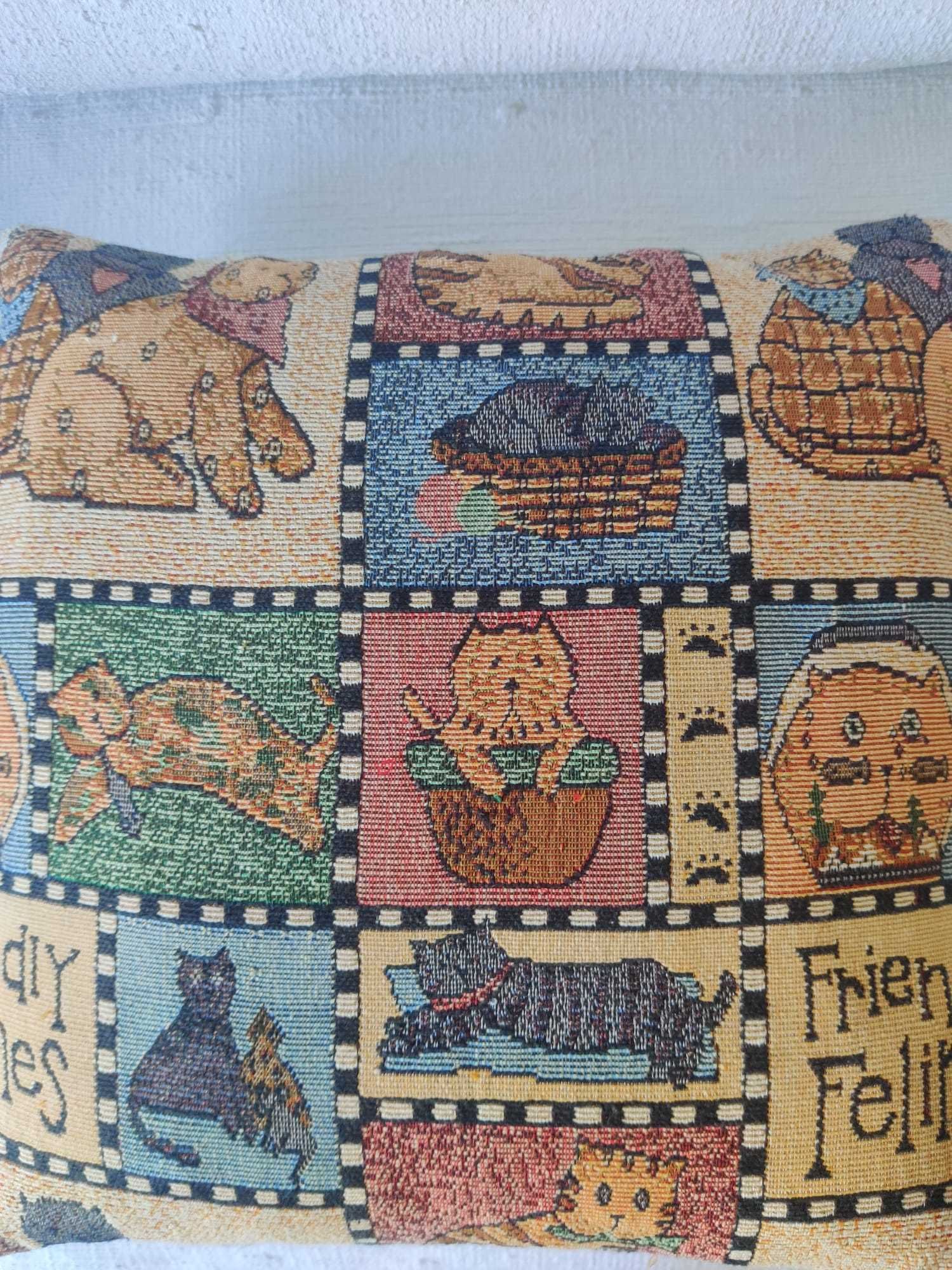 Capas de almofadas com gatos