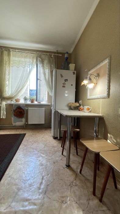 Продаж 3 кім з АО 1 кмкр працюємо з сертифікатами