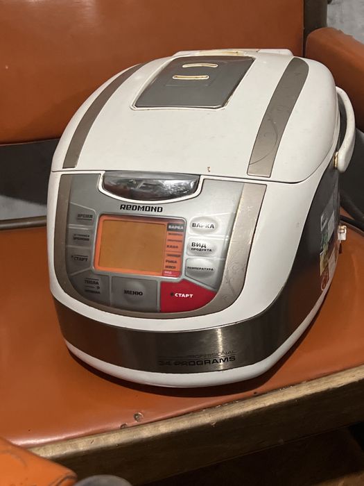 Мультиварка Redmond