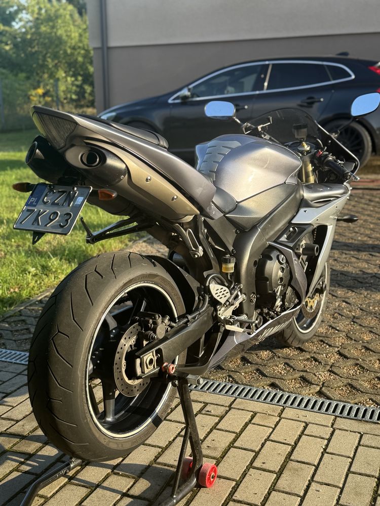 Yamaha RN12 2005r