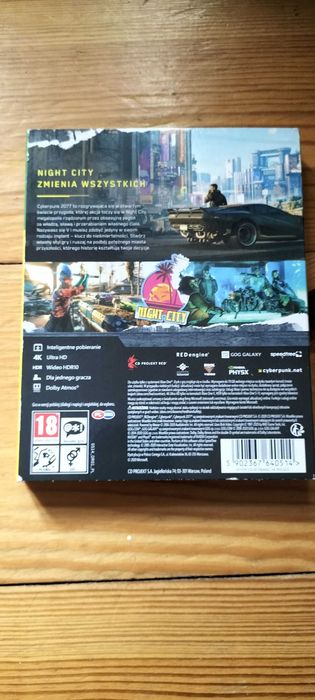 Gra "Cyberpunk 2077" z dodatkami na XBOX One