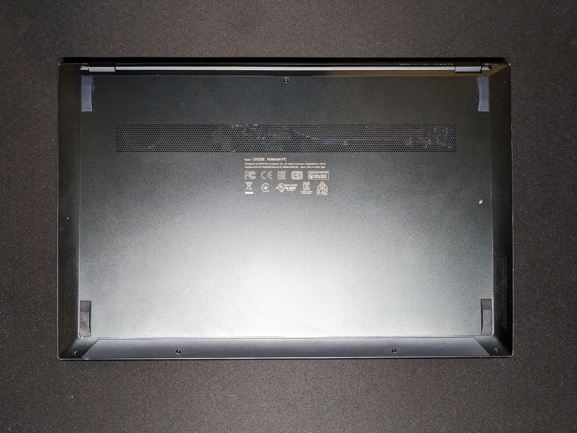 Asus Zenbook 13 OLED | i5-1135g7 | 16/512