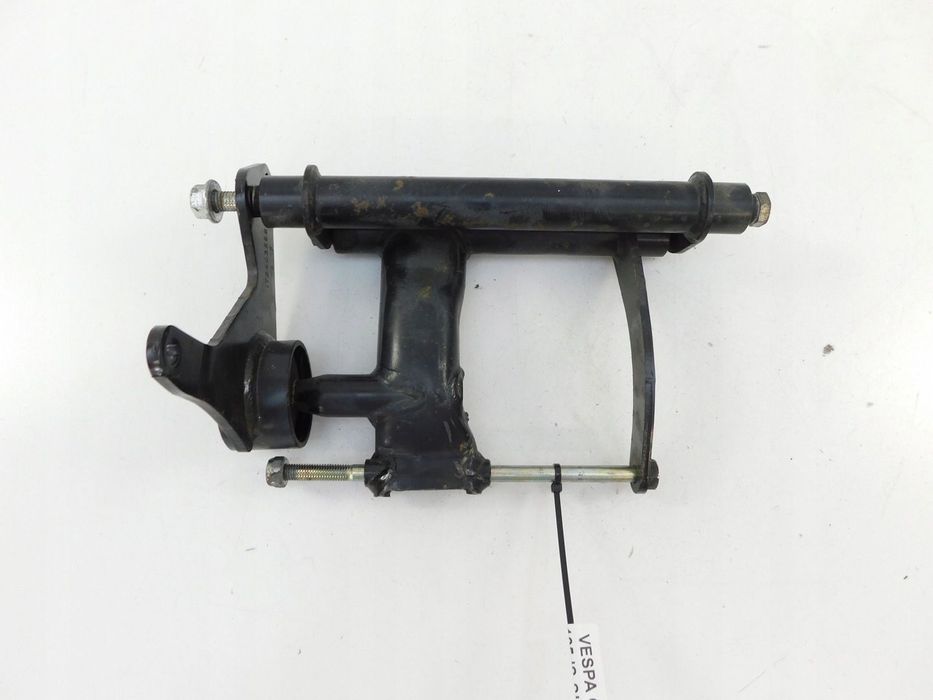 PIAGGIO VESPA GTS 125 IS SUPER WAHACZ KOŁYSKA MOCOWANIE SILNIKA