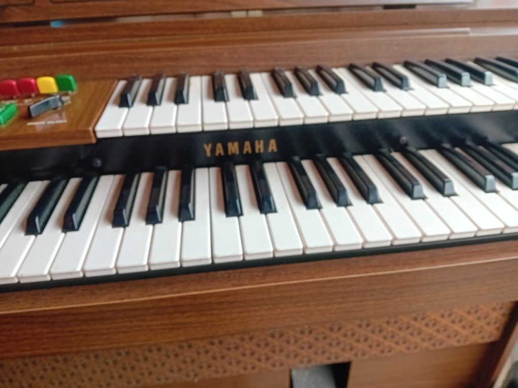 YAMAHA Organy elektryczne używane