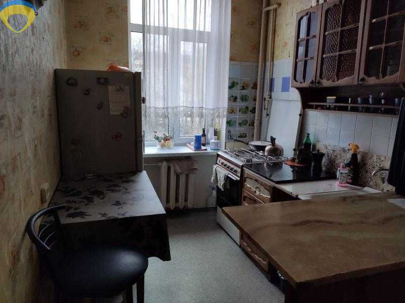 М.Арнаутская: продам 3к квартиру в красивой «сталинке» в самом центре!