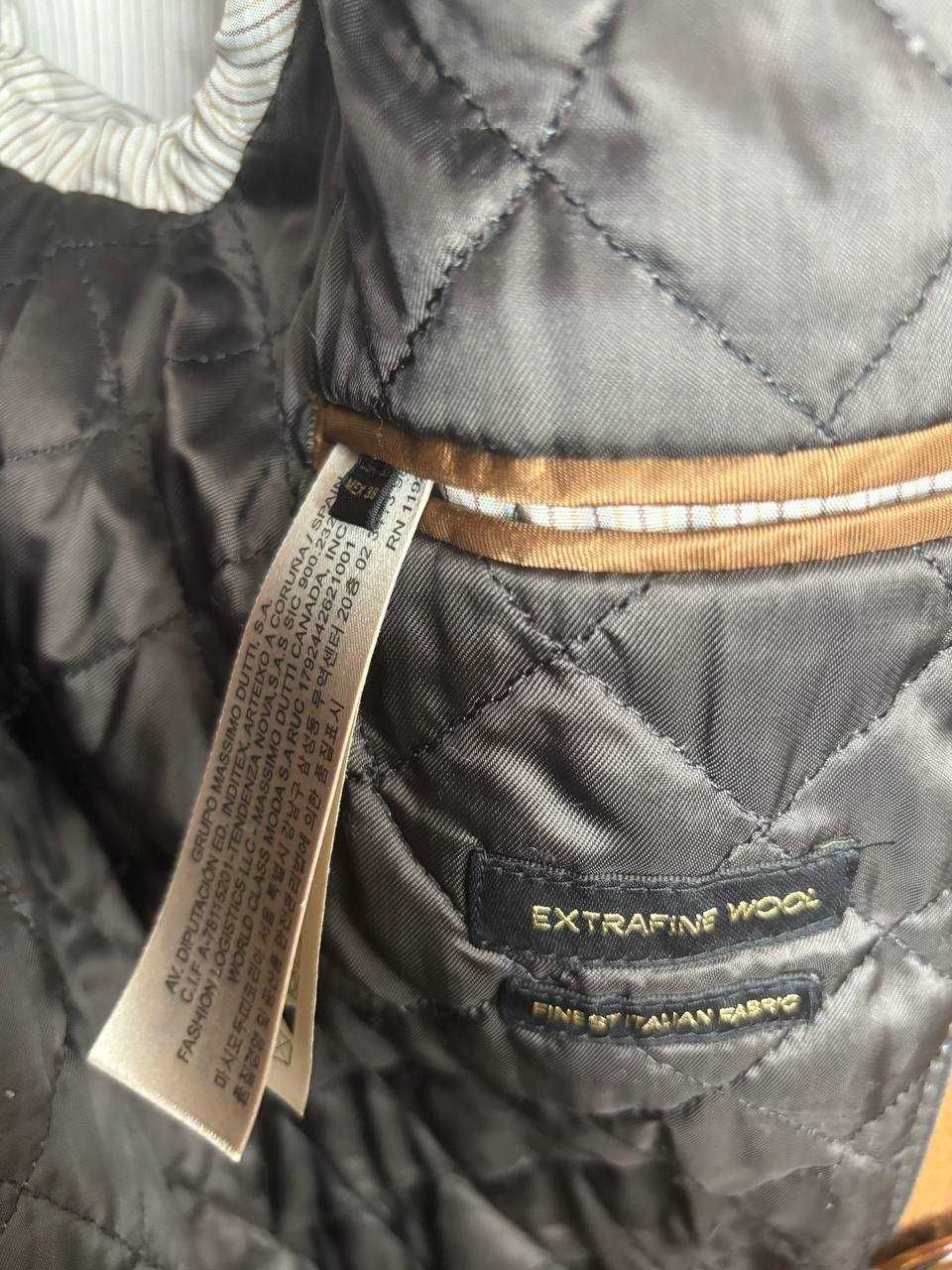 Чоловіче пальто Massimo Dutti (M)