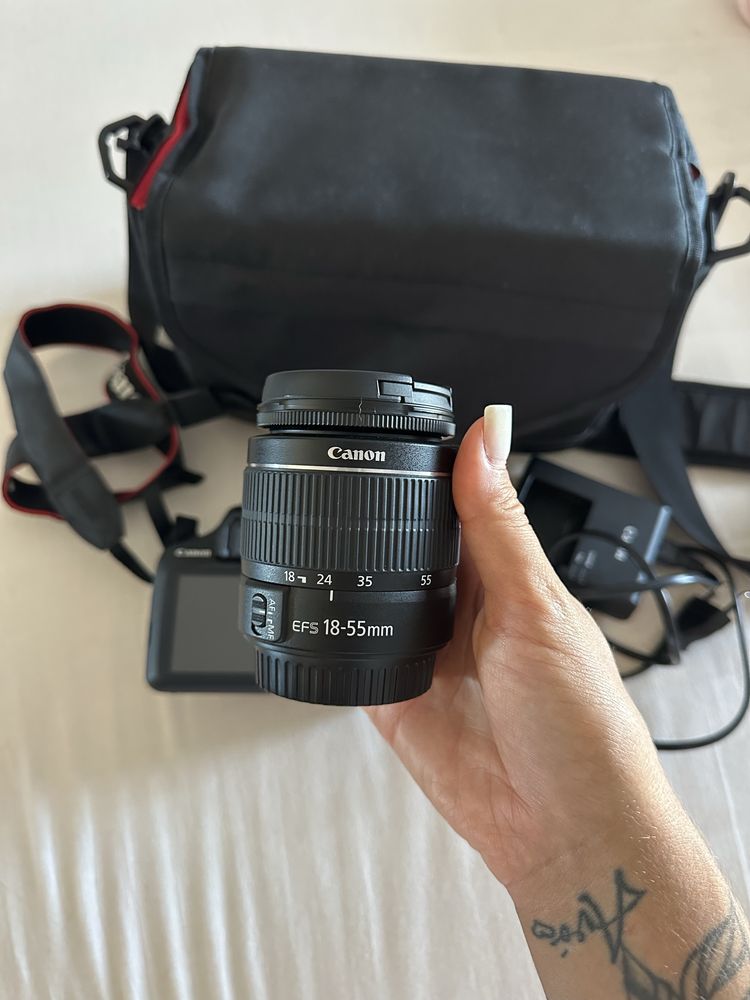 Camera canon 2000D