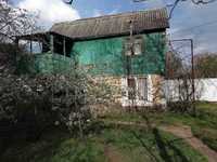 Продаж земельної ділянки з дачним будинком на Славутичі