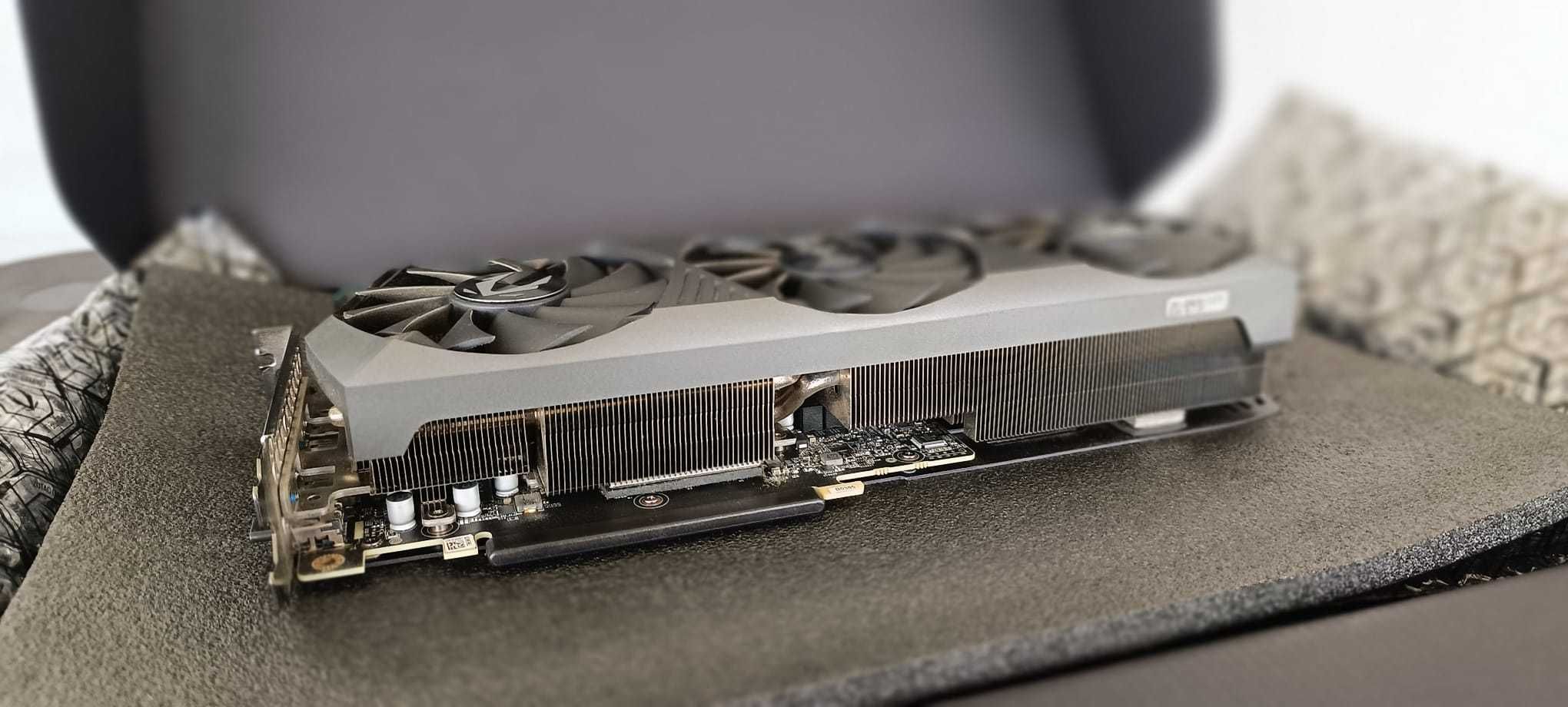 Zotac Gaming GeForce RTX 3070 Ti AMP Holo