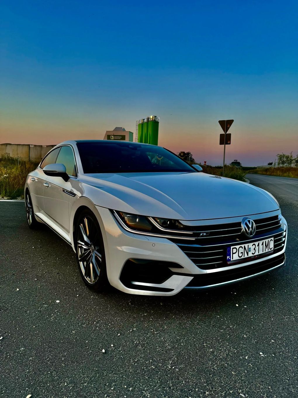 Volkswagen Arteon Volkswagen arteon 2.0 TSI 190 koni R line automat
