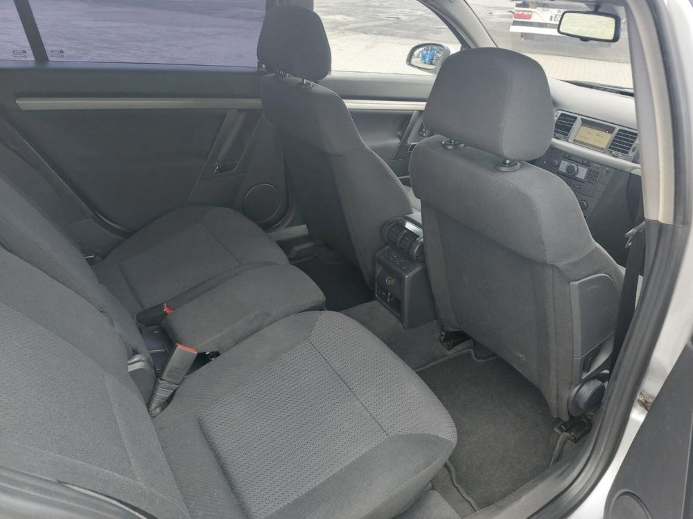 Opel Signum 1.9 diesel 150km 2007r
