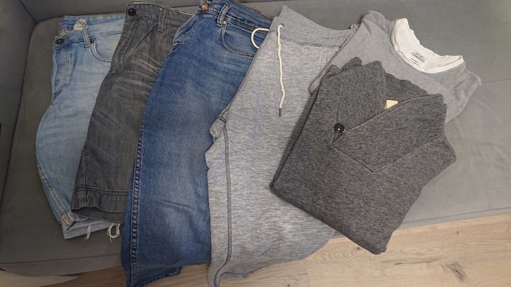 Paczka ubrań męskich - 2 x szorty, jeansy, dres, sweter i półgolf