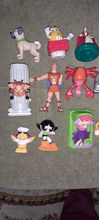 Іграшки Happy meal з  McDonald's  1990- х