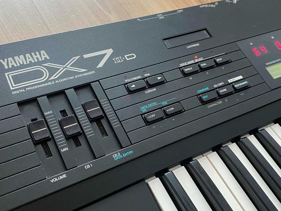 Yamaha DX 7 II DX7 II DX7II sprzedam