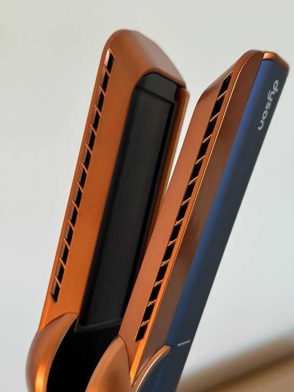 Sprzedam|DYSON|Airstrait HT01|Nowy| Nieużywany| Gwarancja