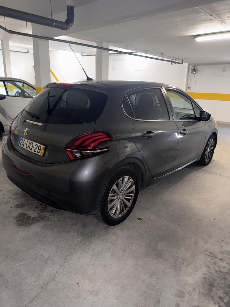 Peugeot 208 BlueHDI Style 1.6cc 100cv *Nacional*